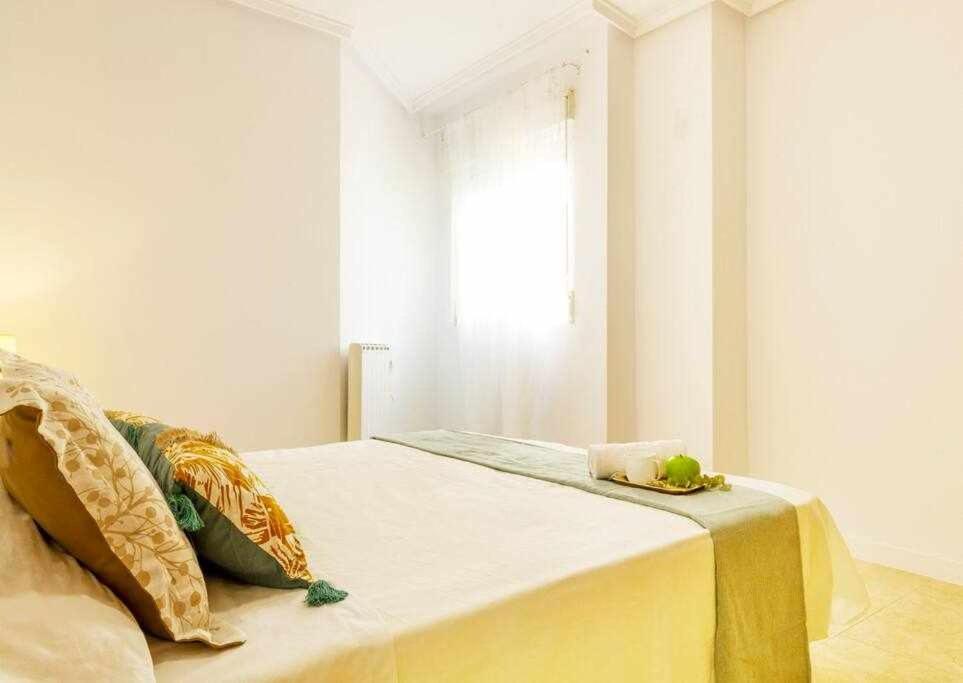 Apartamento Pink Maritimo Torrevieja Ngoại thất bức ảnh