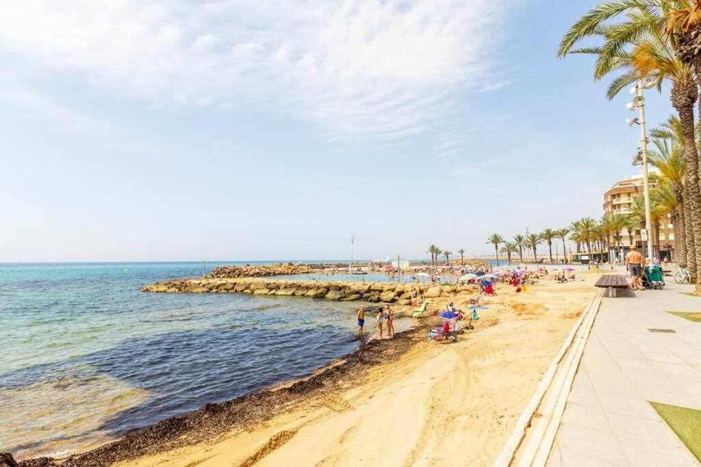 Apartamento Pink Maritimo Torrevieja Ngoại thất bức ảnh