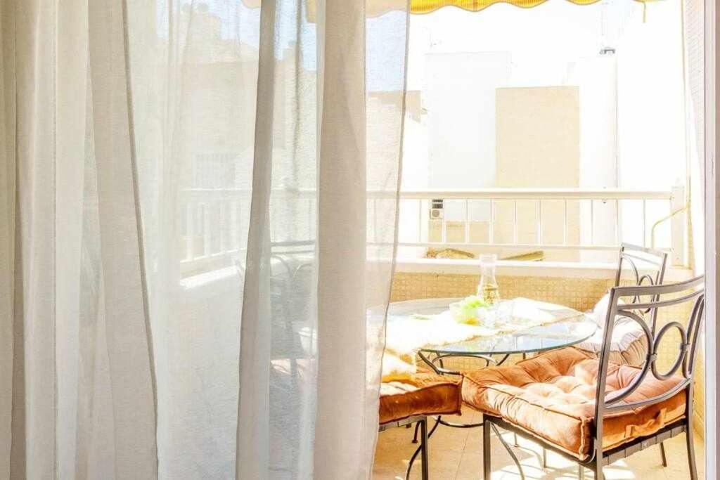Apartamento Pink Maritimo Torrevieja Ngoại thất bức ảnh