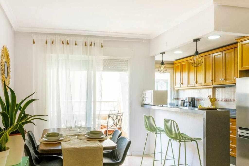 Apartamento Pink Maritimo Torrevieja Ngoại thất bức ảnh